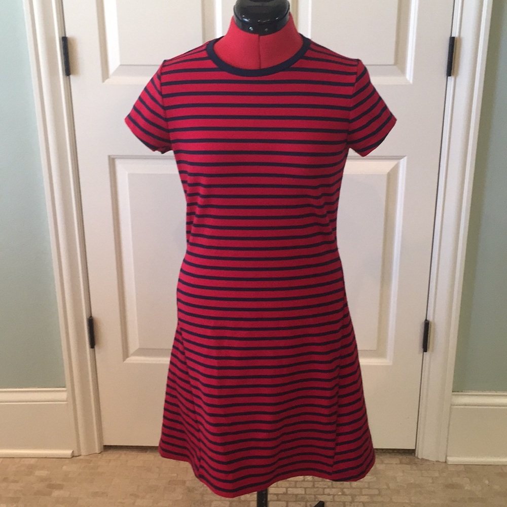 🎉5 for $25🎉 The Limited T-Shirt Dress